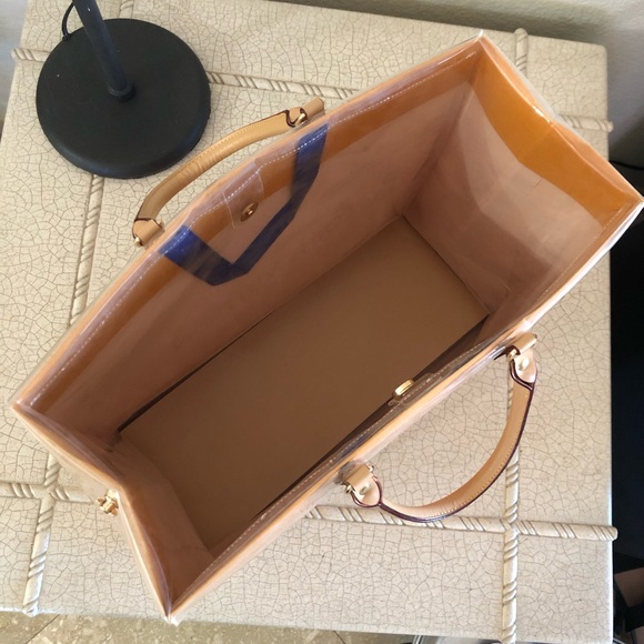 Louis Vuitton Glossy Tote Bag 👜 - Picture 5 of 9